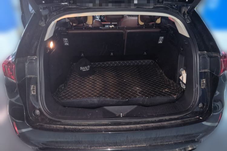Used Wey VV7 2017 2.0T Flagship Model Trunk