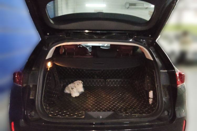 Used Wey VV7 2017 2.0T Flagship Model Trunk