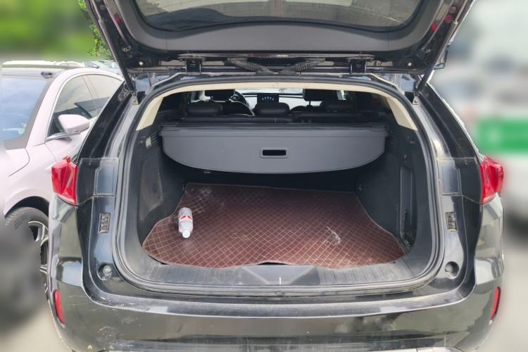 Used Wey VV7 2017 2.0T Luxury Model Trunk