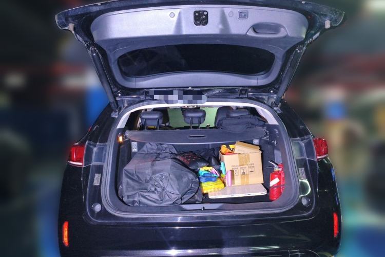 Used Wey VV7 2017 2.0T Flagship Model Trunk
