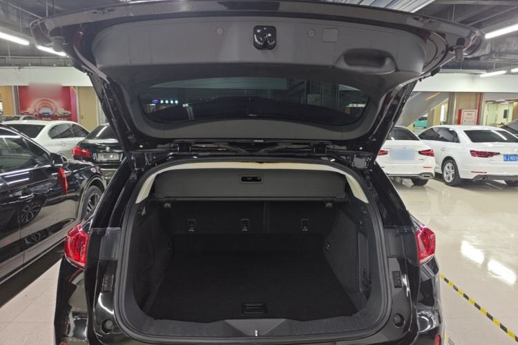 Used Wey VV7 2017 2.0T Luxury Model Trunk