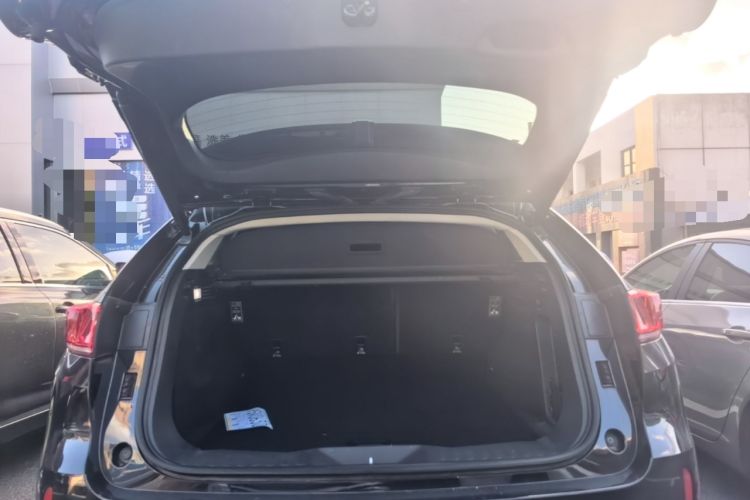 Used Wey VV7 2017 2.0T Flagship Model Trunk
