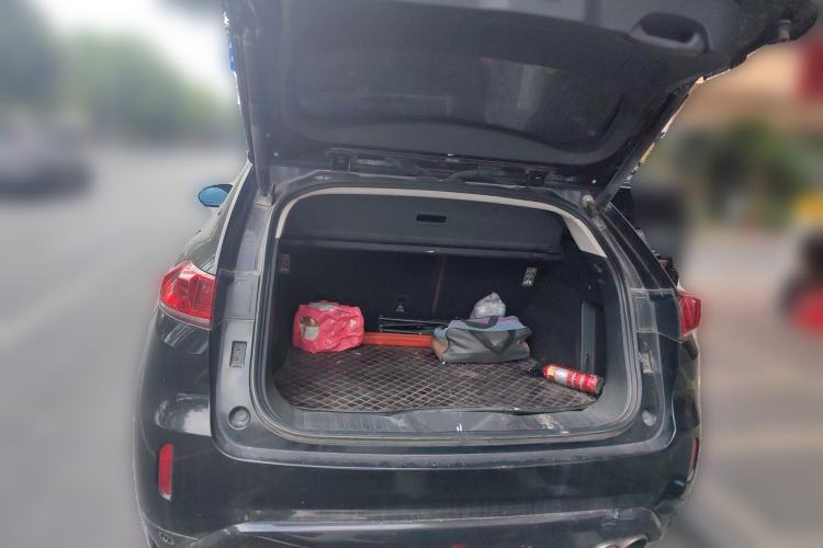 Used Wey VV7 2017 2.0T Ultra-Luxury Version Trunk