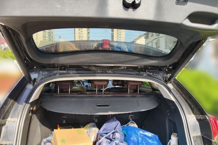 Used Wey VV7 2017 2.0T Flagship Model Trunk