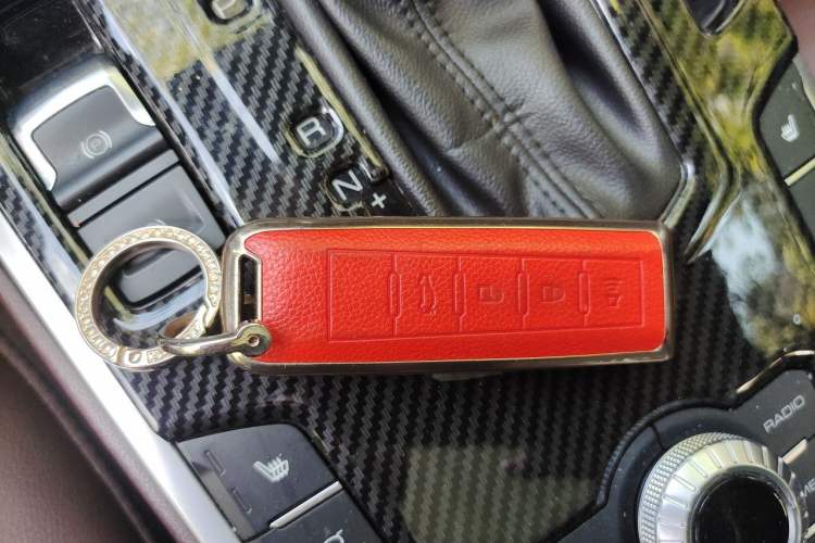 Used Wey VV7 2017 2.0T Flagship Model Vehicle Key