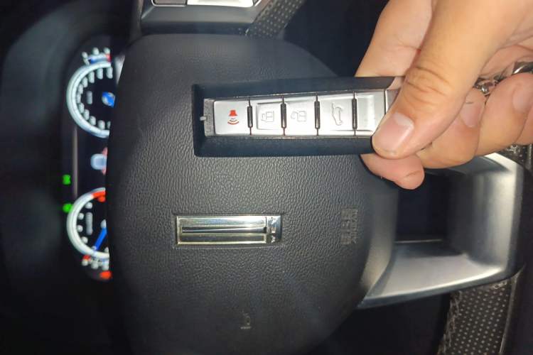 Used Wey VV7 2017 2.0T Luxury Model
