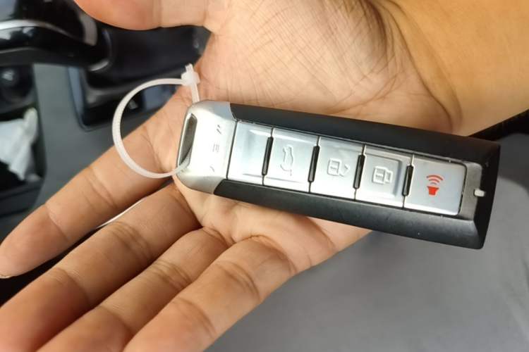 Used Wey VV7 2017 2.0T Flagship Model Vehicle Key