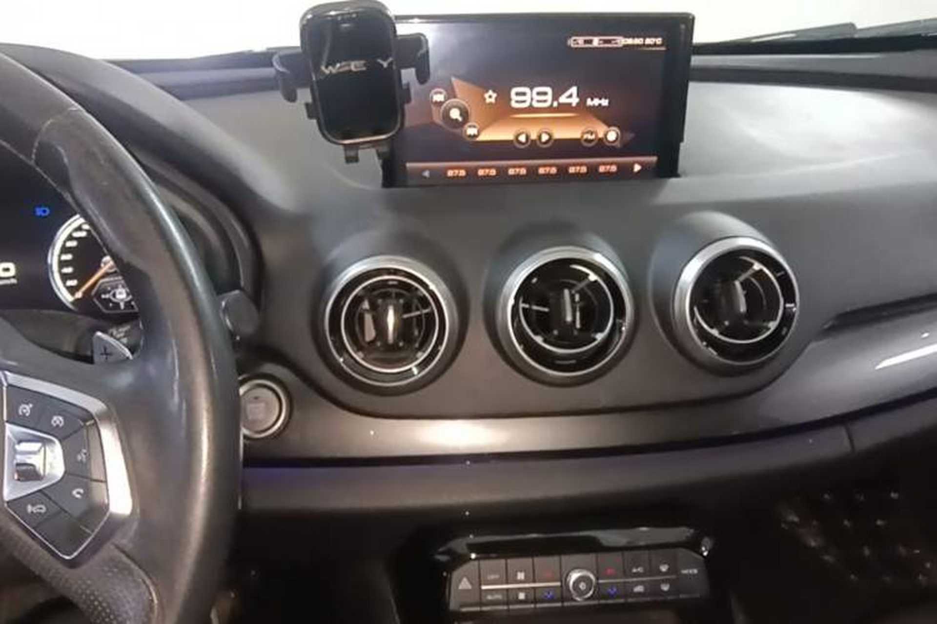 Used Wey VV7 2017 2.0T Ultra-Luxury Version Audio And AC Panel