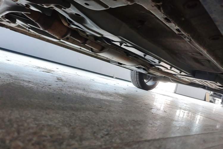 Used Wey VV7 2017 2.0T Flagship Model Chassis Front Left