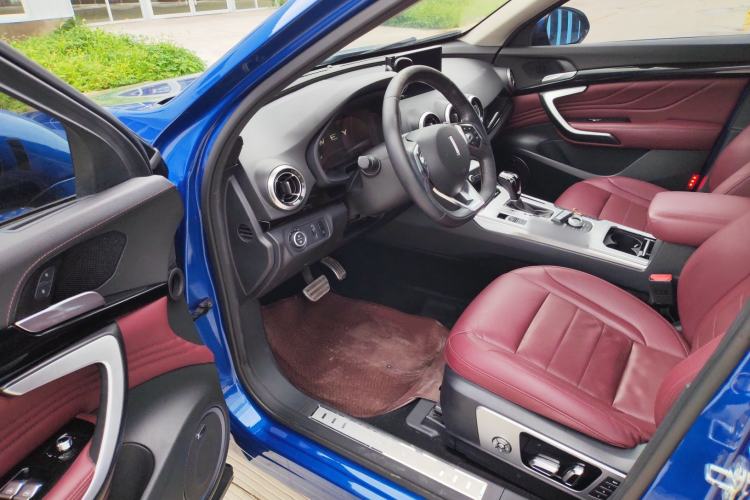 Used Wey VV7 2017 2.0T Flagship Model Driver Seat