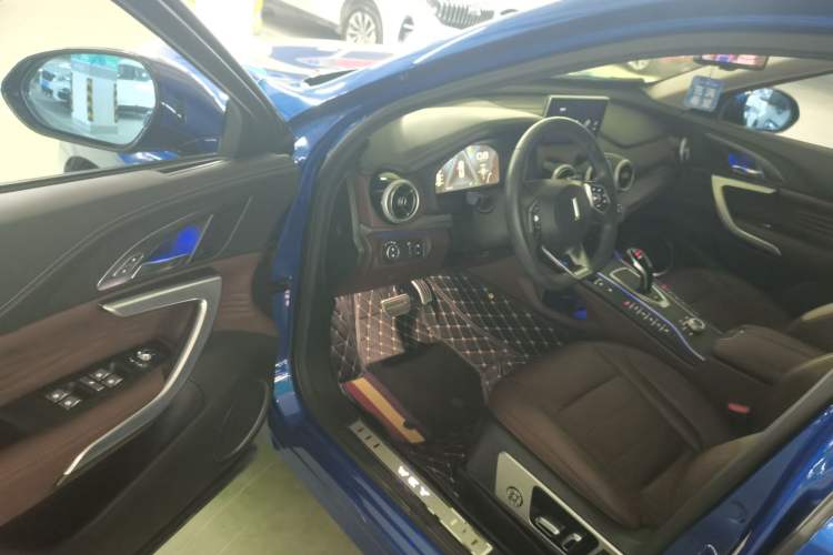 Used Wey VV7 2017 2.0T Flagship Model Driver Seat
