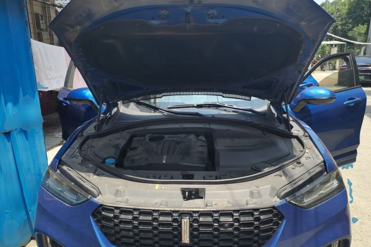 Used Wey VV7 2017 2.0T Luxury Model Engine Bay