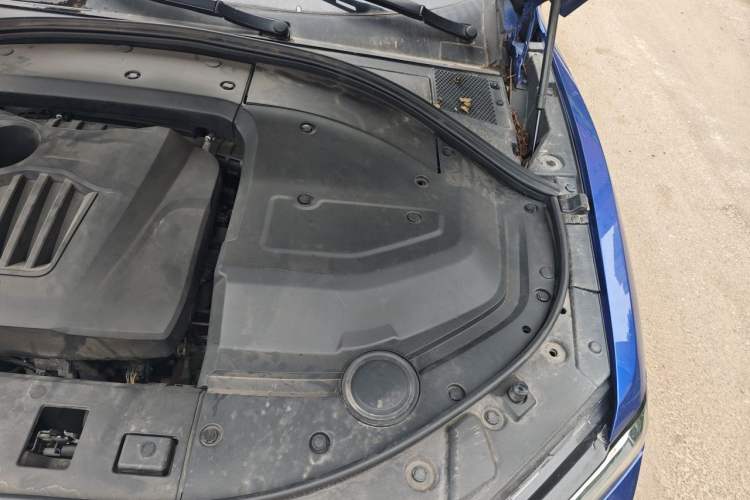 Used Wey VV7 2017 2.0T Flagship Model Engine Bay Left