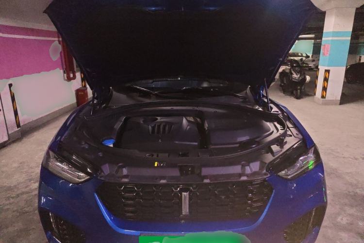 Used Wey VV7 2017 2.0T Ultra-Luxury Version Engine Bay