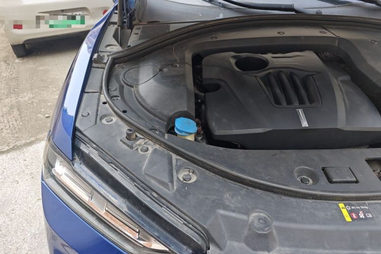 Used Wey VV7 2017 2.0T Flagship Model Engine Bay Right