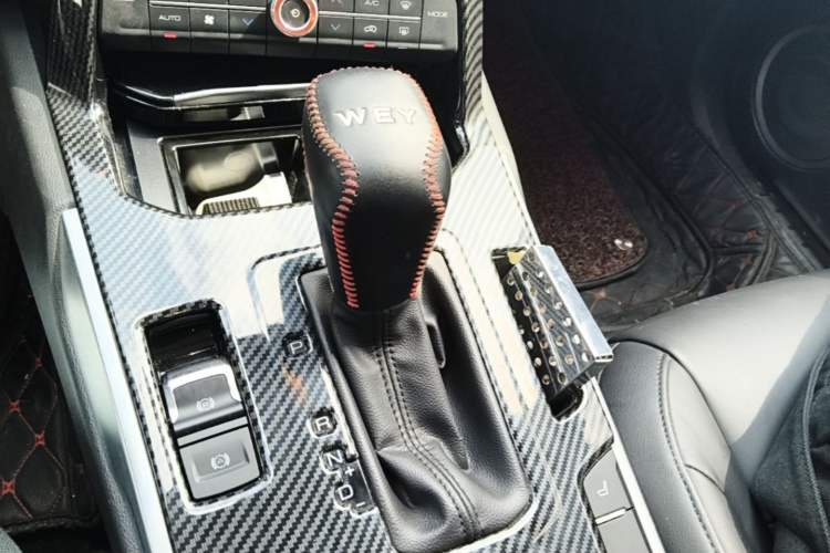 Used Wey VV7 2017 2.0T Flagship Model Gear Lever