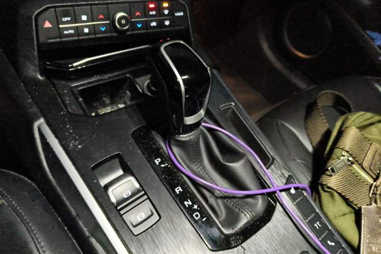 Used Wey VV7 2017 2.0T Flagship Model Gear Lever