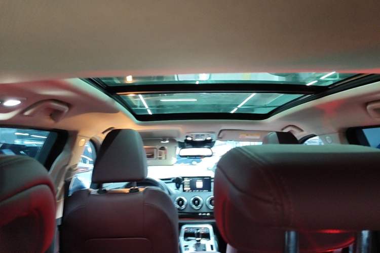 Used Wey VV7 2017 2.0T Flagship Model Headliner