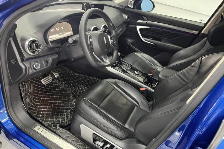Used Wey VV7 2017 2.0T Flagship Model Interior 1