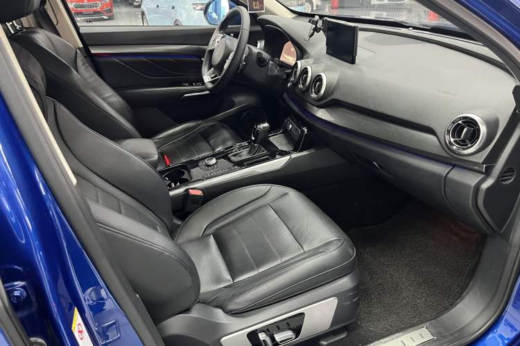 Used Wey VV7 2017 2.0T Flagship Model Interior 4
