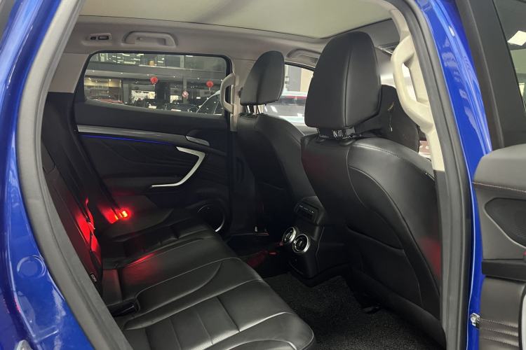 Used Wey VV7 2017 2.0T Flagship Model Interior 5