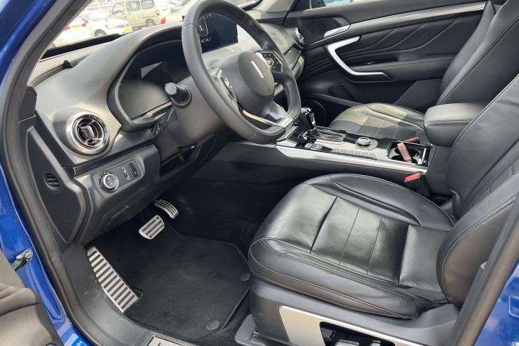 Used Wey VV7 2017 2.0T Flagship Model Interior 7