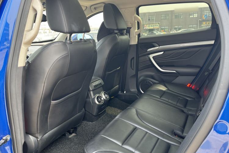Used Wey VV7 2017 2.0T Flagship Model Interior 9