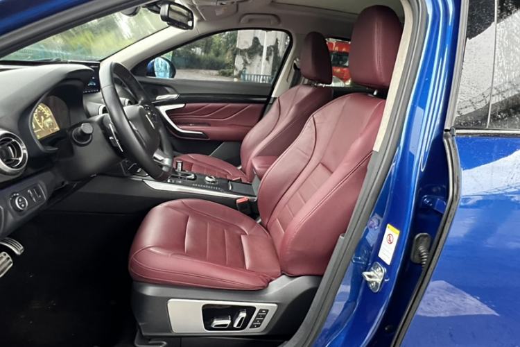 Used Wey VV7 2017 2.0T Flagship Model Left Front Seat