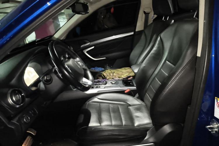 Used Wey VV7 2017 2.0T Flagship Model Left Front Seat