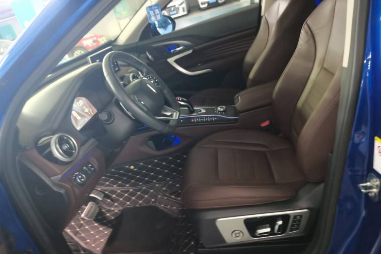 Used Wey VV7 2017 2.0T Flagship Model Left Front Seat