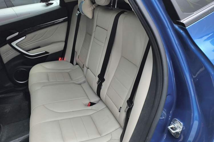 Used Wey VV7 2017 2.0T Flagship Model Left Rear Seat