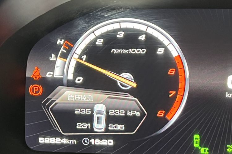Used Wey VV7 2017 2.0T Flagship Model Odometer Close Up