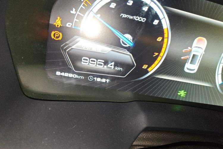 Used Wey VV7 2017 VV7c 2.0T Luxury Model Odometer Close Up