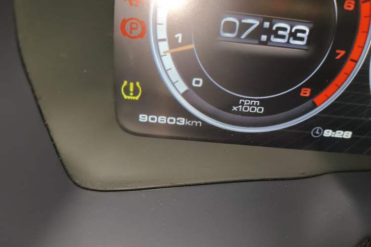 Used Wey VV7 2017 2.0T Ultra-Luxury Version Odometer Close Up