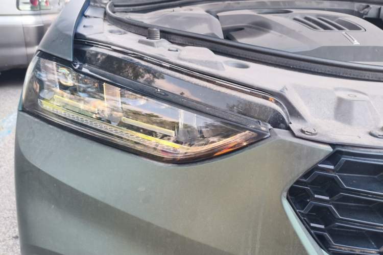 Used Wey VV7 2017 2.0T Flagship Model Right Front Headlight