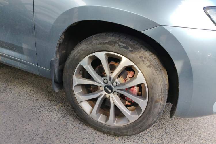 Used Wey VV7 2017 2.0T Ultra-Luxury Version Right Front Wheel Hub