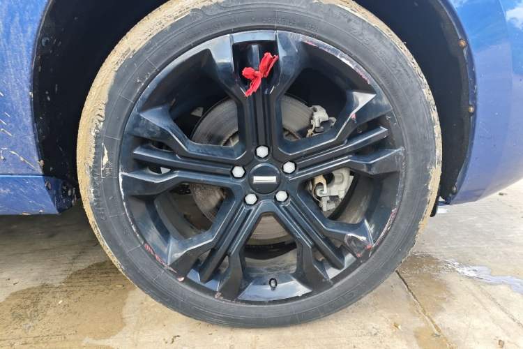 Used Wey VV7 2017 2.0T Ultra-Luxury Version Right Front Wheel Hub
