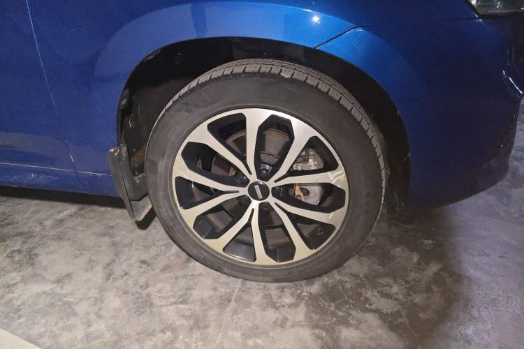 Used Wey VV7 2017 2.0T Ultra-Luxury Version Right Front Wheel Hub