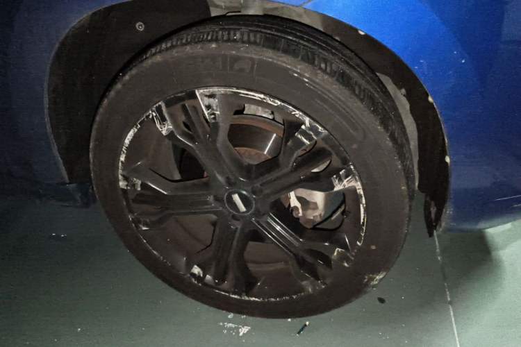 Used Wey VV7 2017 2.0T Flagship Model Right Front Wheel Hub