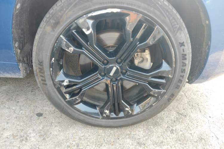 Used Wey VV7 2017 2.0T Flagship Model Right Front Wheel Hub