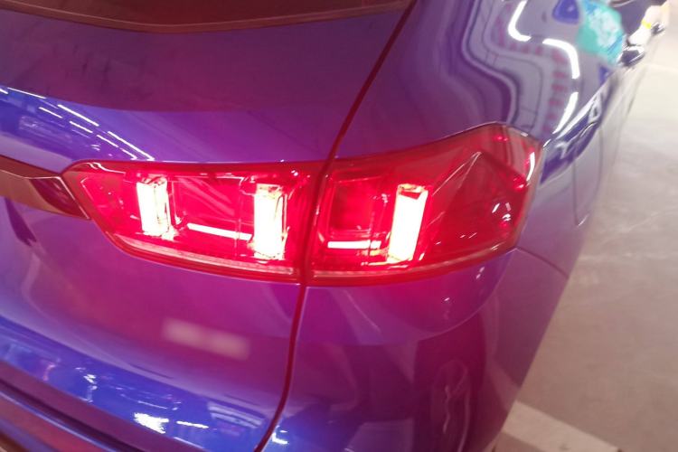Used Wey VV7 2017 2.0T Flagship Model Right Rear Taillight