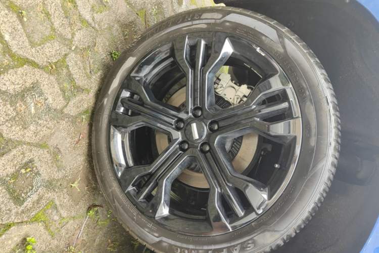 Used Wey VV7 2017 2.0T Flagship Model Right Rear Wheel Hub