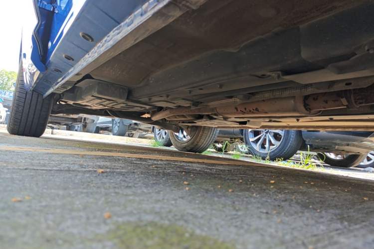 Used Wey VV7 2017 2.0T Ultra-Luxury Version Right Side Sill