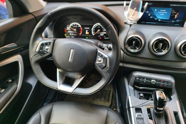Used Wey VV7 2017 2.0T Luxury Model Steering Wheel