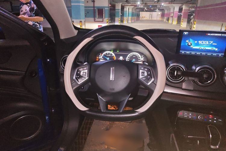 Used Wey VV7 2017 2.0T Ultra-Luxury Version Steering Wheel