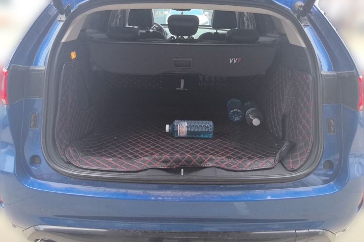 Used Wey VV7 2017 2.0T Flagship Model Trunk