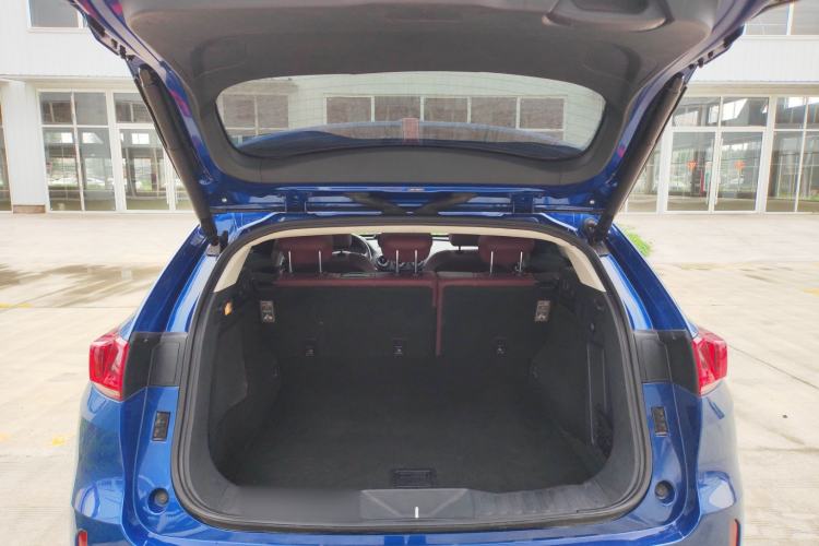 Used Wey VV7 2017 2.0T Flagship Model Trunk