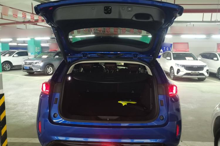 Used Wey VV7 2017 2.0T Flagship Model Trunk
