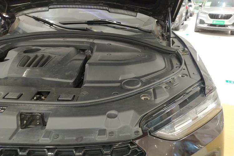 Used Wey VV7 2017 2.0T Flagship Model Engine Bay Left