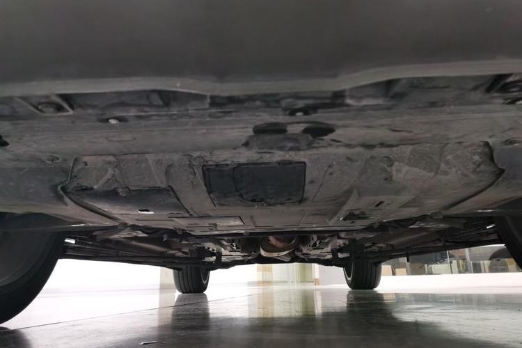 Used Wey VV7 2017 2.0T Flagship Model Front Bumper Underside